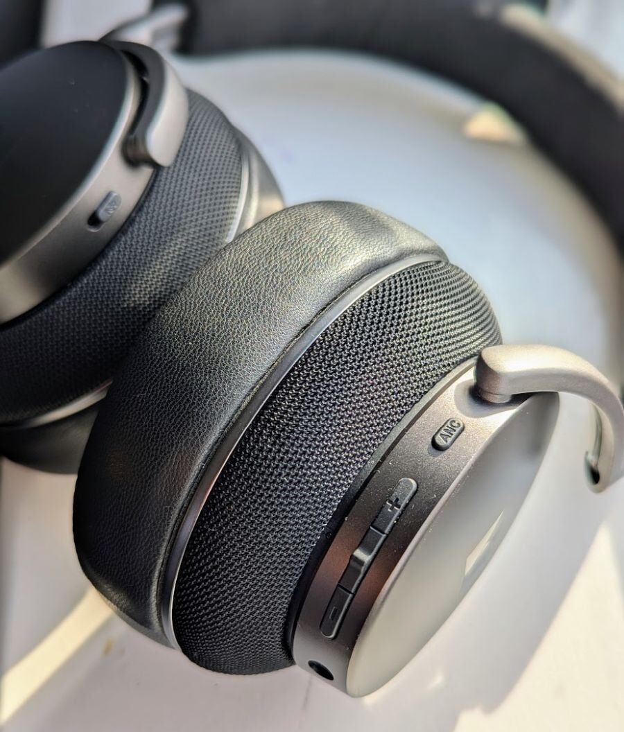 Noble Audio FoKus Apollo Review: Excellent Hybrid Sound | Cord Busters